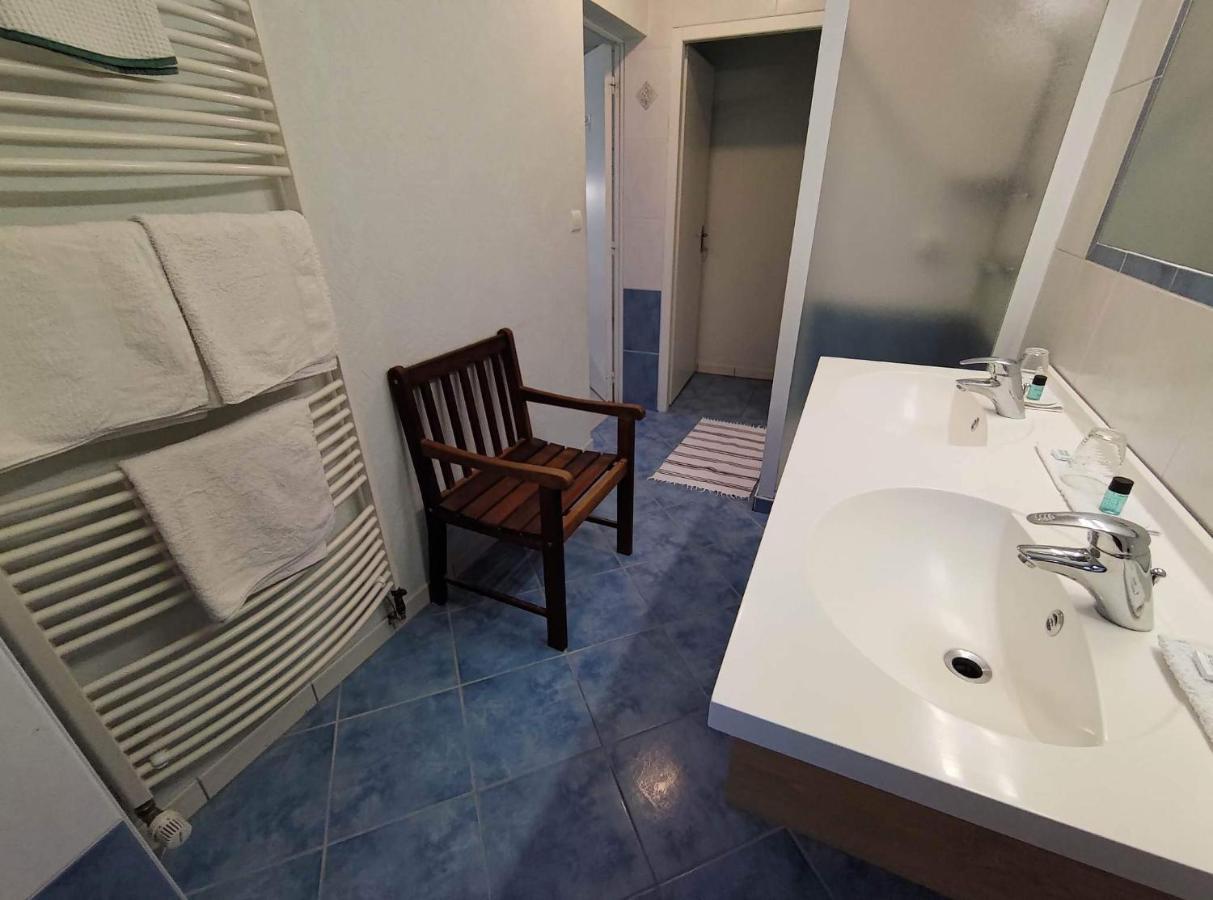 Hotel Du Lion Vert Luxeuil-les-Bains Exteriér fotografie
