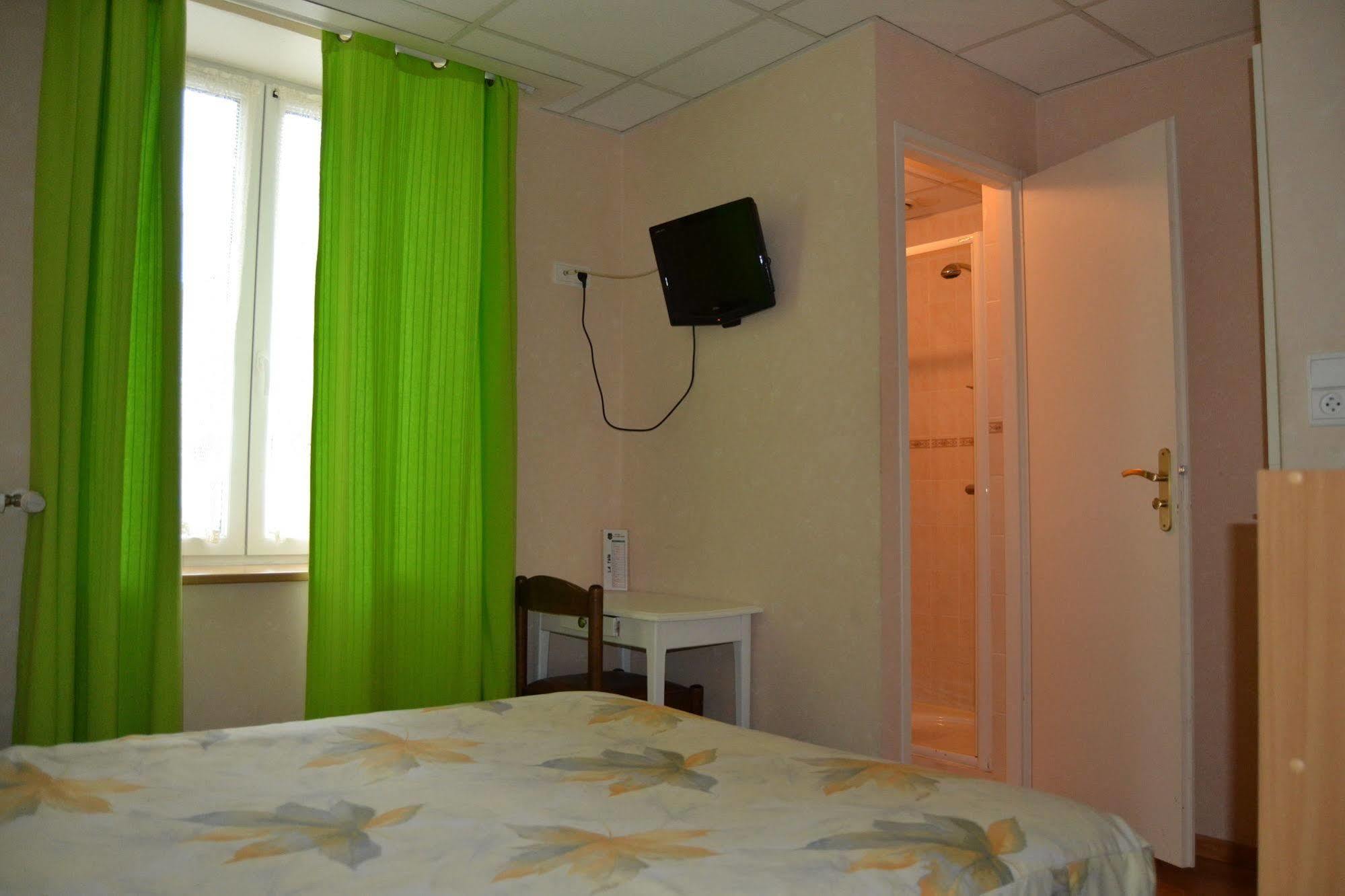 Hotel Du Lion Vert Luxeuil-les-Bains Exteriér fotografie